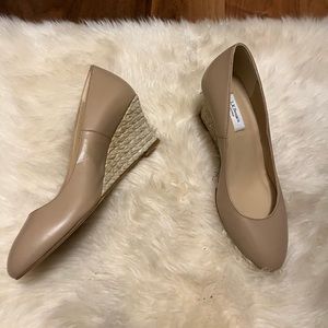 New with tags LK Bennett tan leather wedges size 36